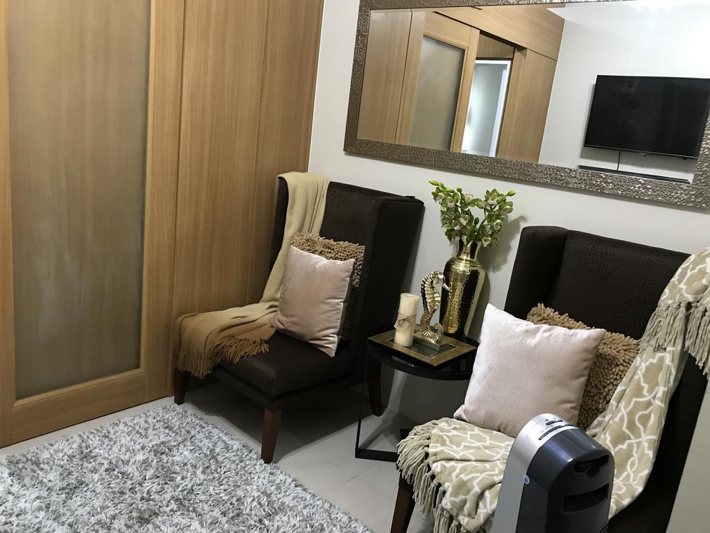 Best Q Condo W/ Great View Manila Bagian luar foto