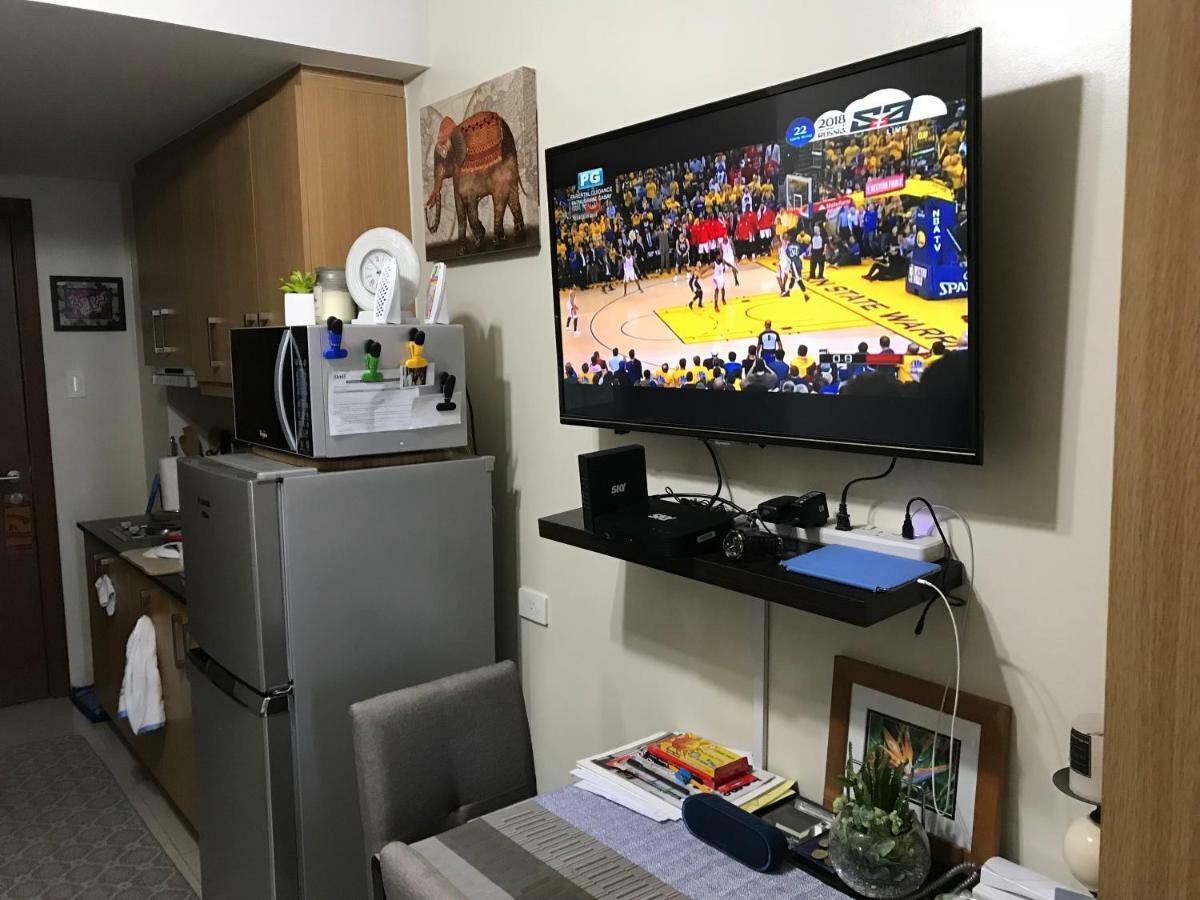 Best Q Condo W/ Great View Manila Bagian luar foto
