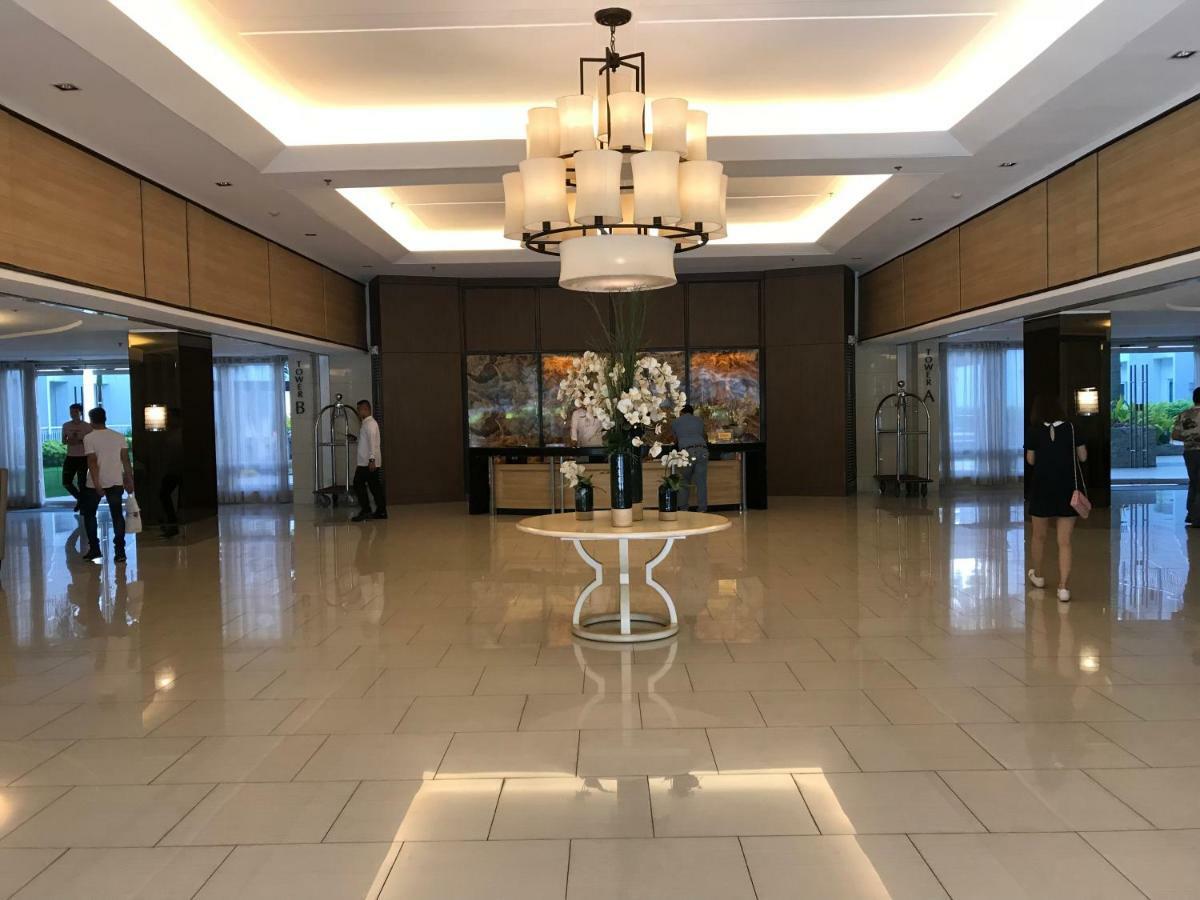 Best Q Condo W/ Great View Manila Bagian luar foto