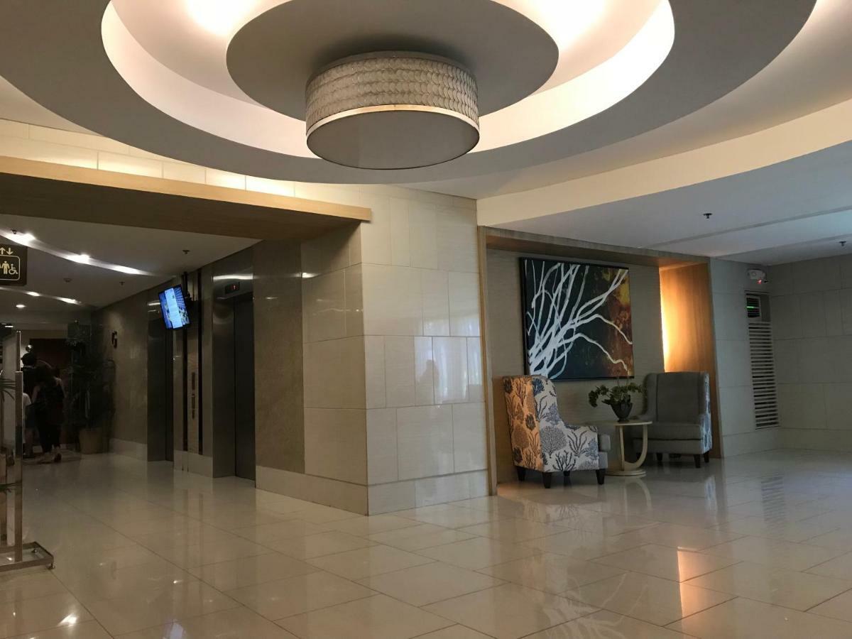 Best Q Condo W/ Great View Manila Bagian luar foto